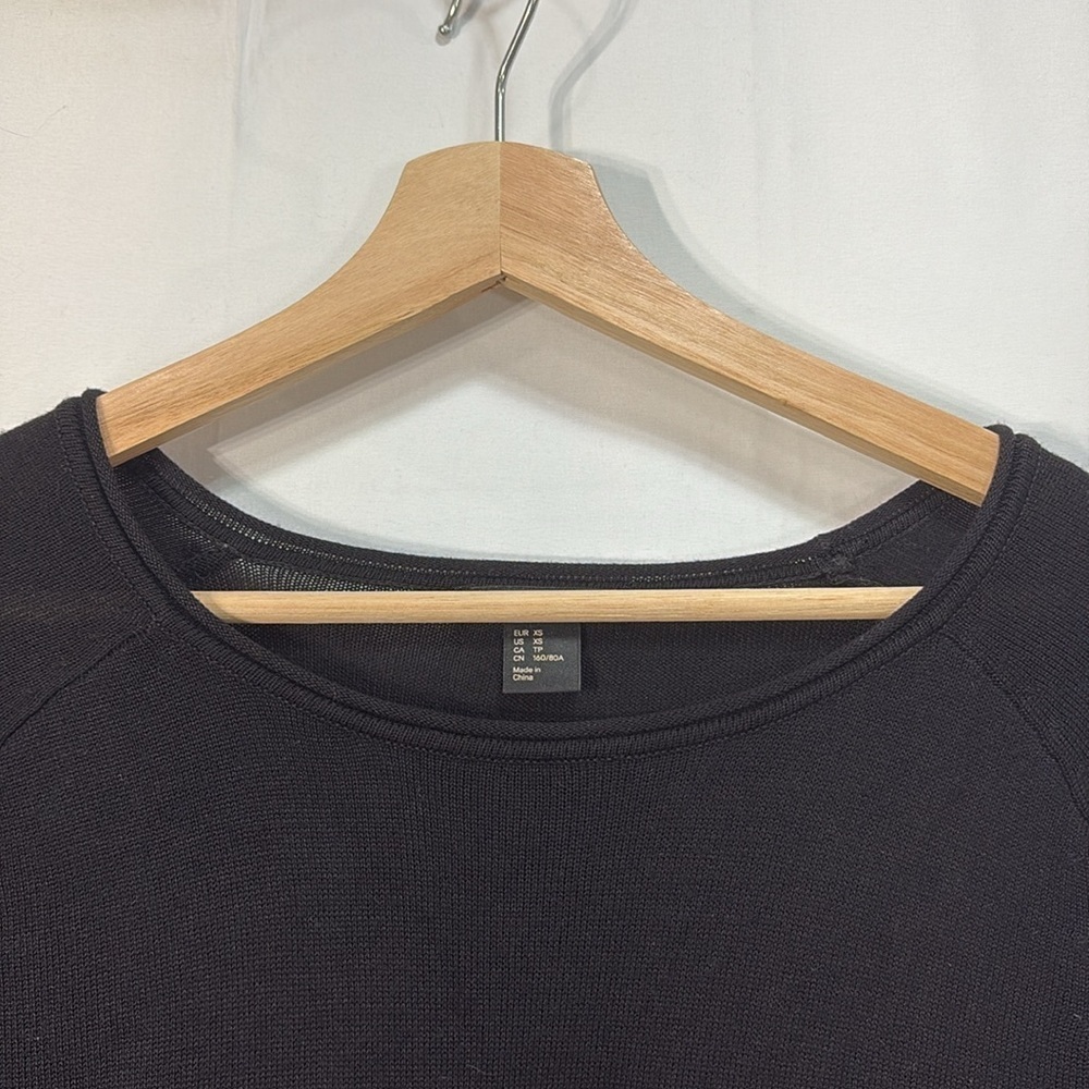 π« H&M black scoop neck, black knit sweater with peplum 3/4 sleeves: - Picture 2 of 6